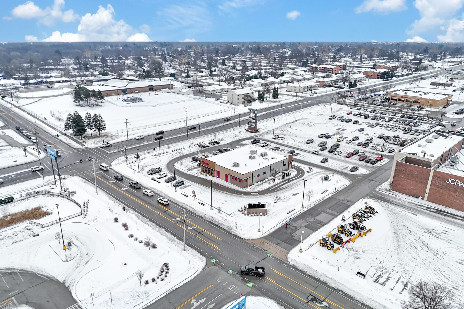 Retail in Ames, IA - photo 3 - Ames, IA