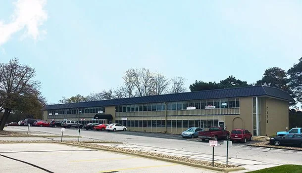 Ravenwood Office Plaza — Lease in Clive, IA, photo 1 of 1
