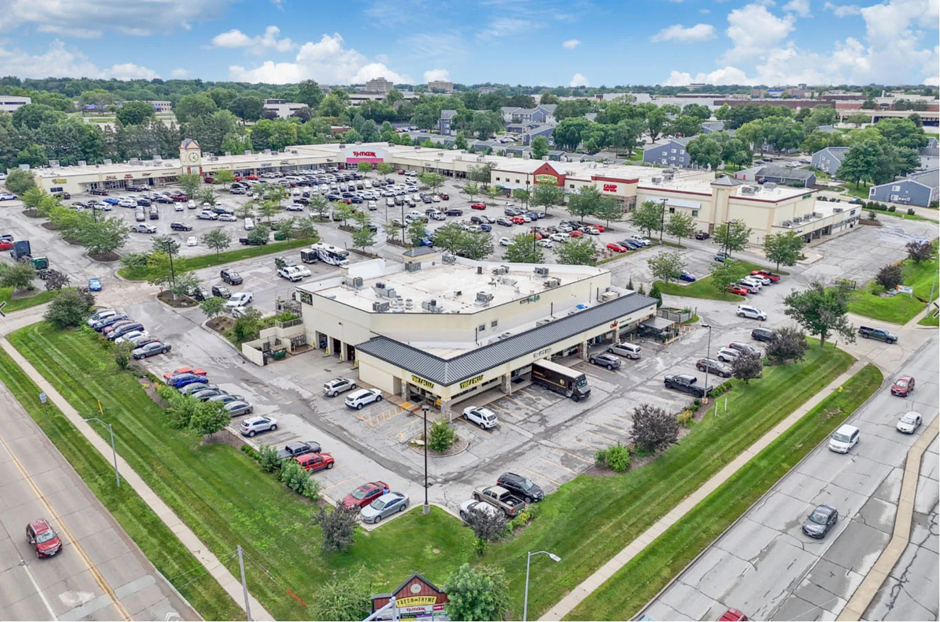 Clocktower Square — Lease in West Des Moines, IA, photo 1 of 2