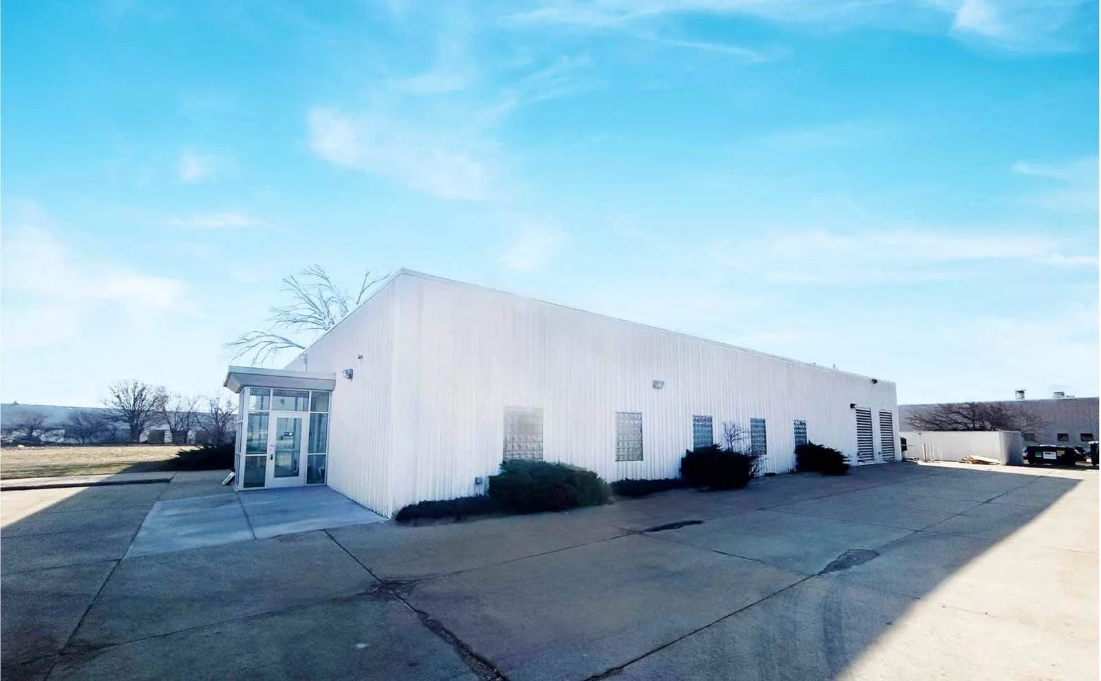 Urbandale Data Center — Lease in Urbandale, IA, photo 1 of 3