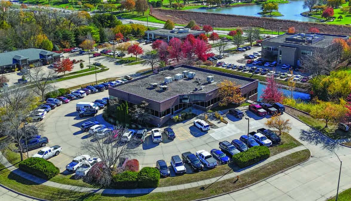 Office in Clive, IA — Sale in Clive, IA, photo 1 of 6