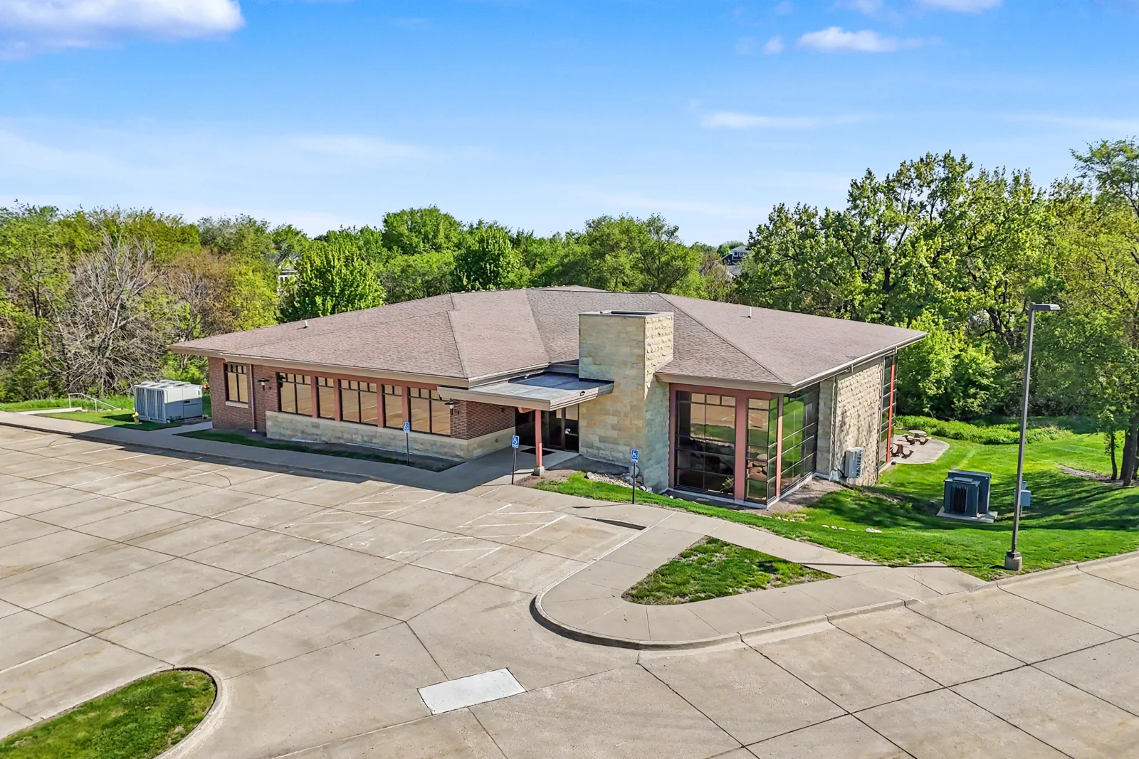 Office in Clive, IA — Sale in Clive, IA, photo 6 of 6