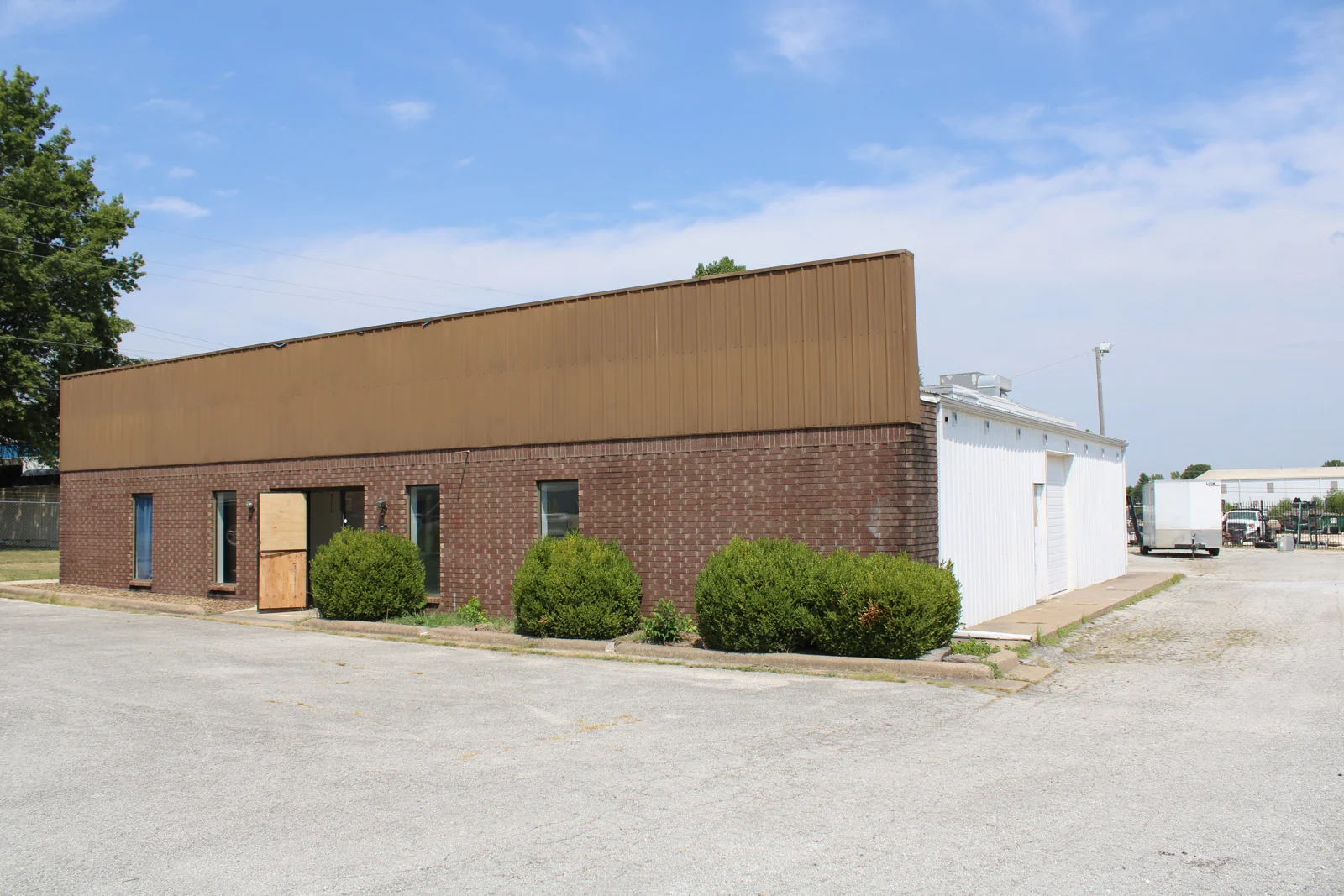 Lab/Flex/Industrial Space For Lease