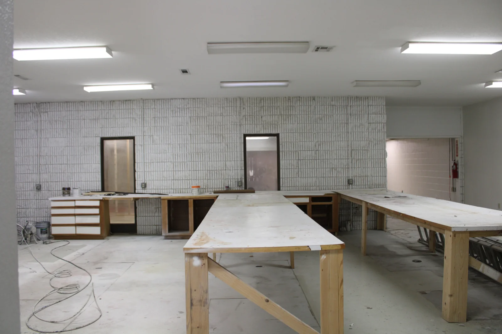 Lab/Flex/Industrial Space For Lease — Lease in Springdale, AR, photo 4 of 6