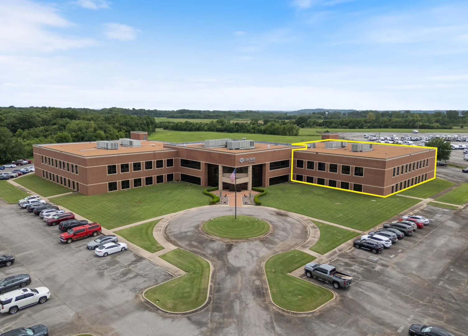 Office in Van Buren, AR - photo 1 - Van Buren, AR