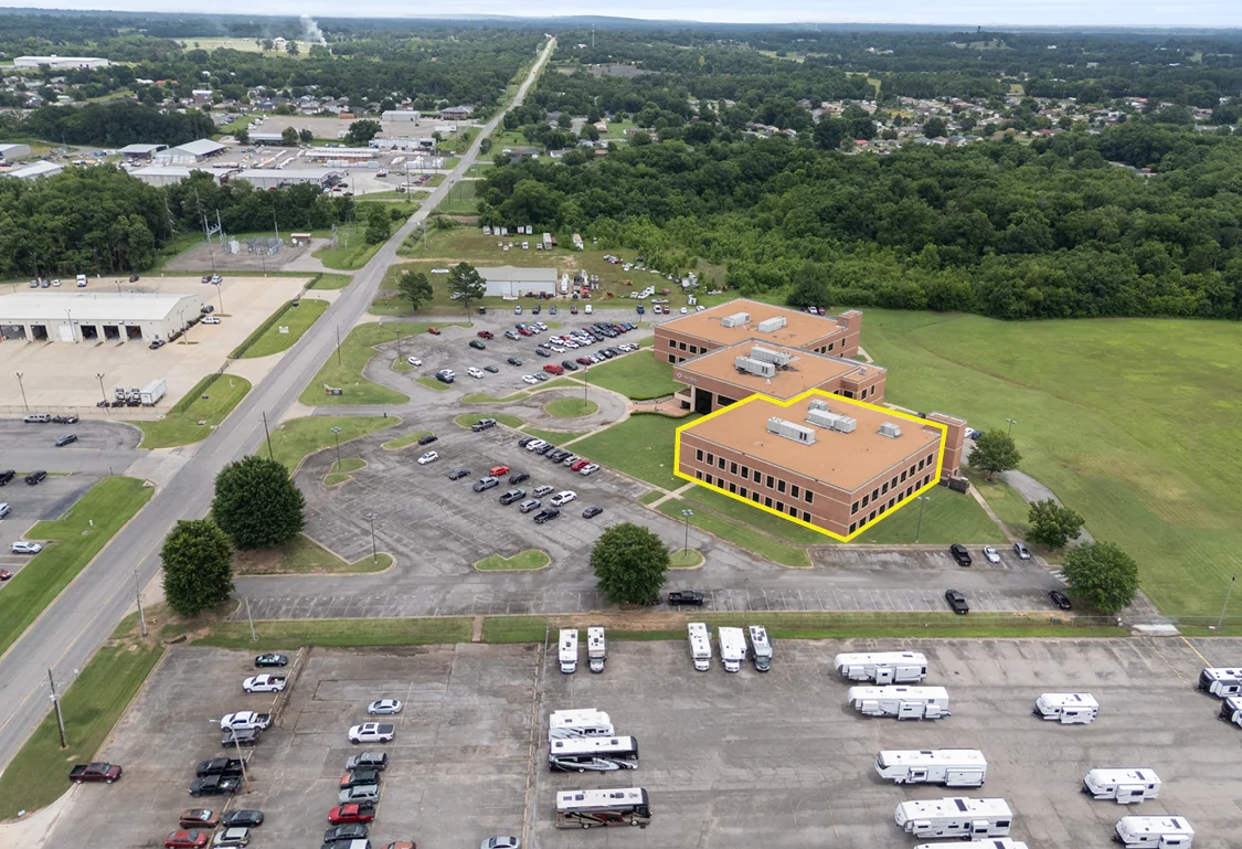 Office in Van Buren, AR - photo 3 - Van Buren, AR
