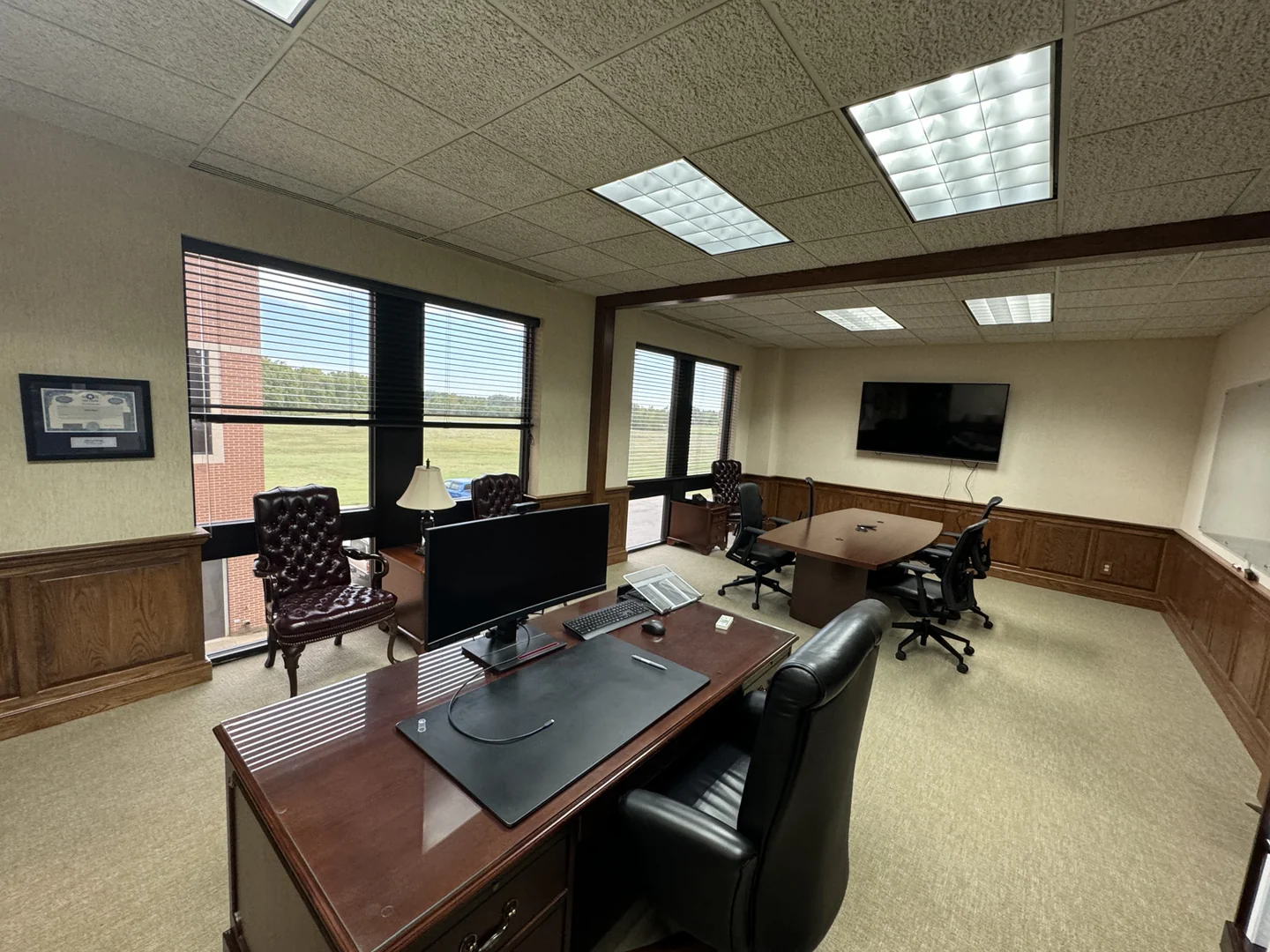 Office in Van Buren, AR - photo 6 - Van Buren, AR
