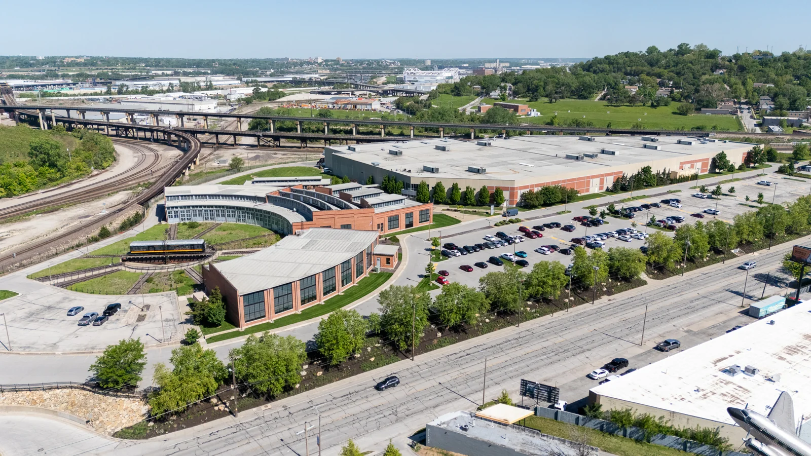 2600 Southwest Boulevard — Lease in Kansas City, MO, photo 1 of 8