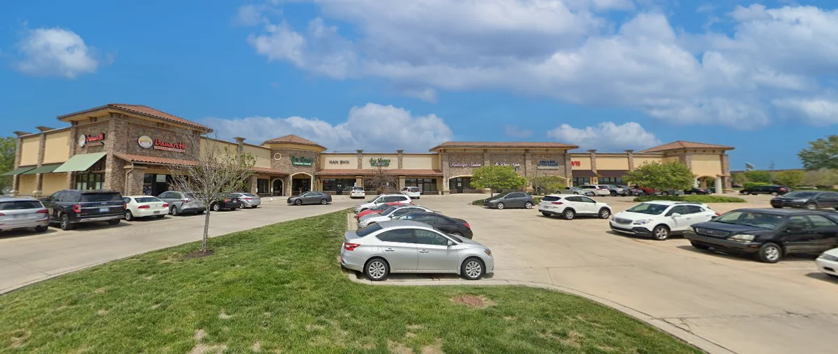 Southridge Shopping Center — Sale in Overland Park, KS, photo 2 of 2