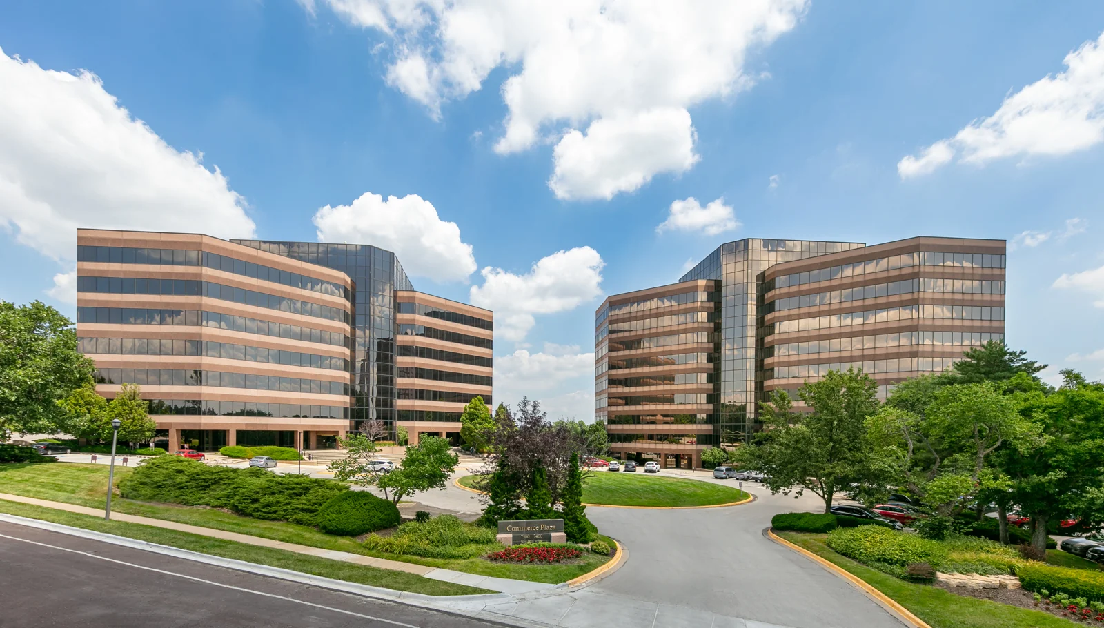 Commerce Plaza II — Sale in Overland Park, KS, photo 2 of 2