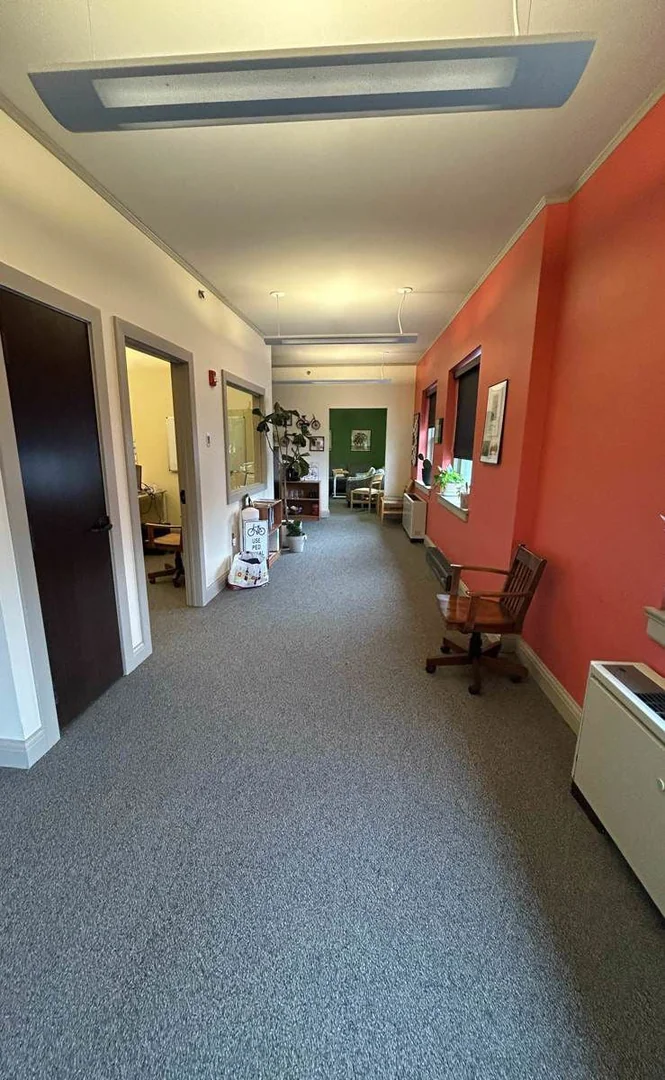 Retail / Office Space in Historic Dundee District for… — Sale in Omaha, NE, photo 3 of 8