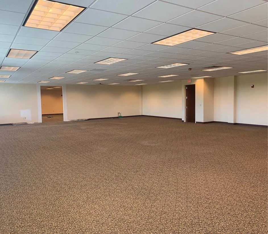 Office in Bellevue, NE - photo 6 - Bellevue, NE