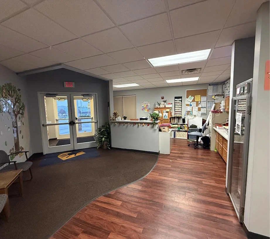 Retail Building — Sale in Omaha, NE, photo 5 of 8