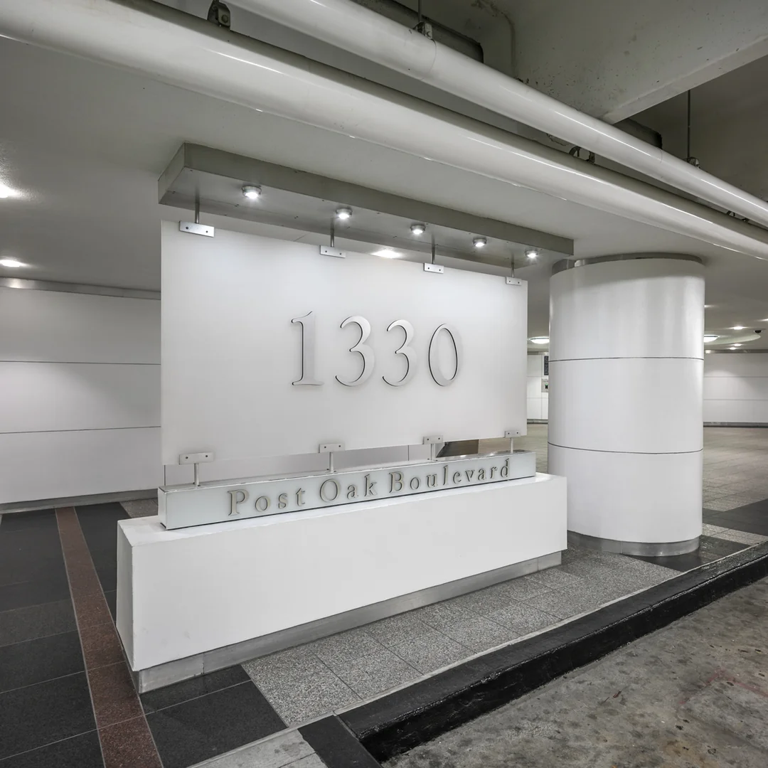 Four Oaks Place - 1330 Post Oak Boulevard