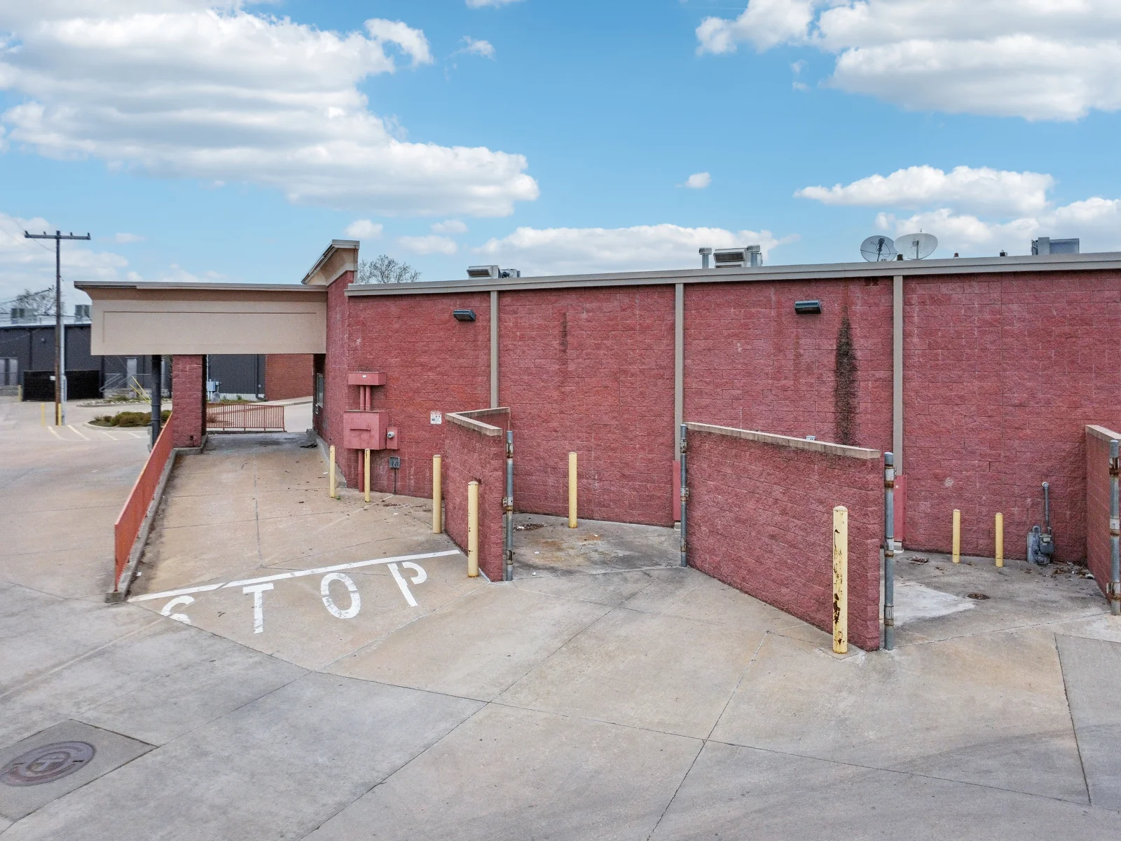2110 S Harvard Ave - photo 4 - Tulsa, OK