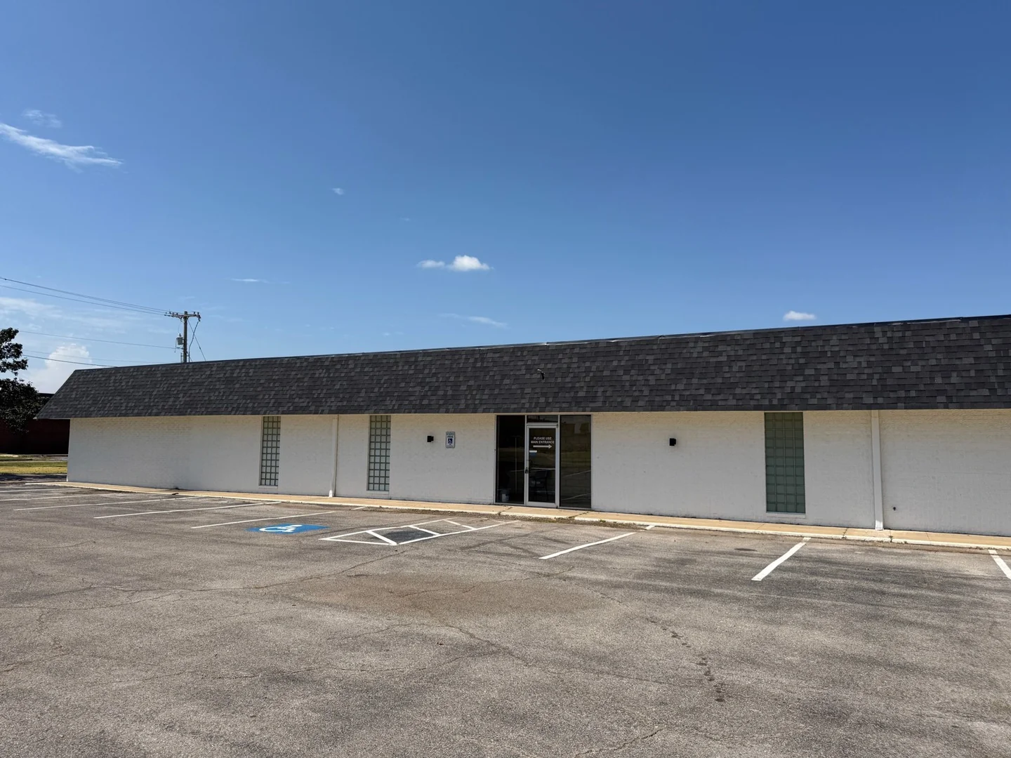 1414 N Kennedy — Sale in Shawnee, OK, photo 2 of 3