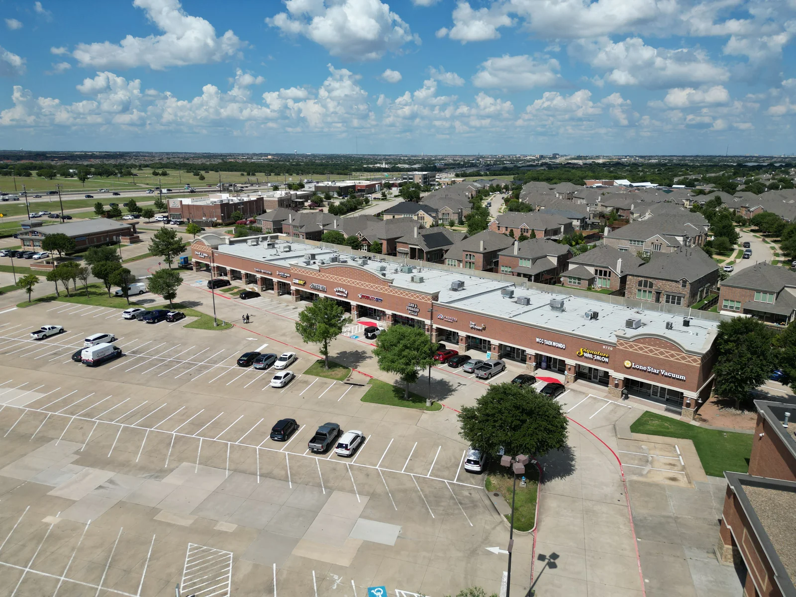 Signature Plaza - retail in Plano, TX