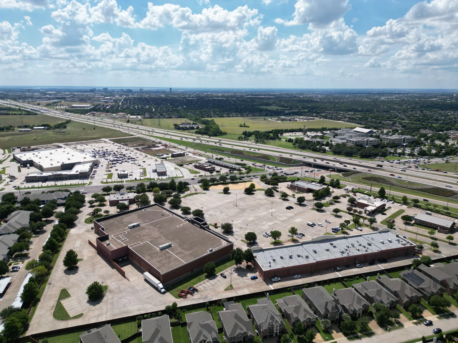 Signature Plaza - photo 4 - Plano, TX