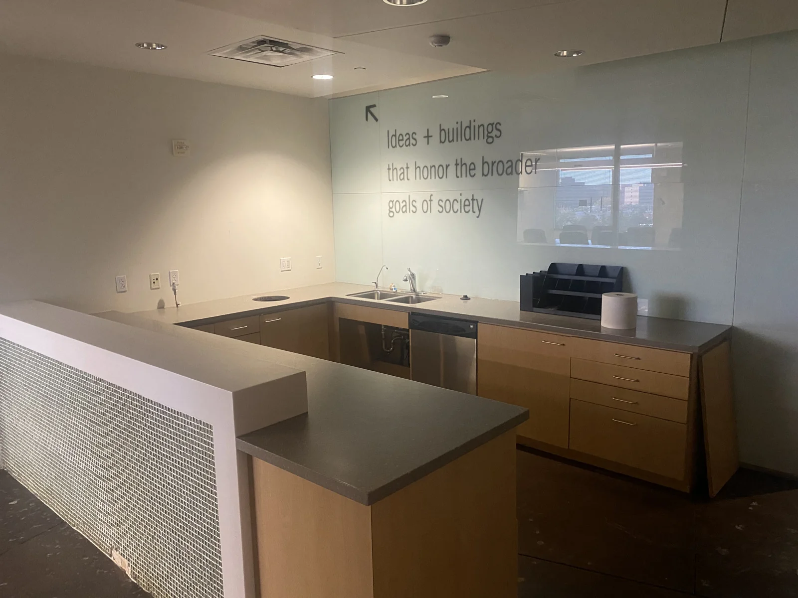 Office in Dallas, TX - photo 8 - Dallas, TX