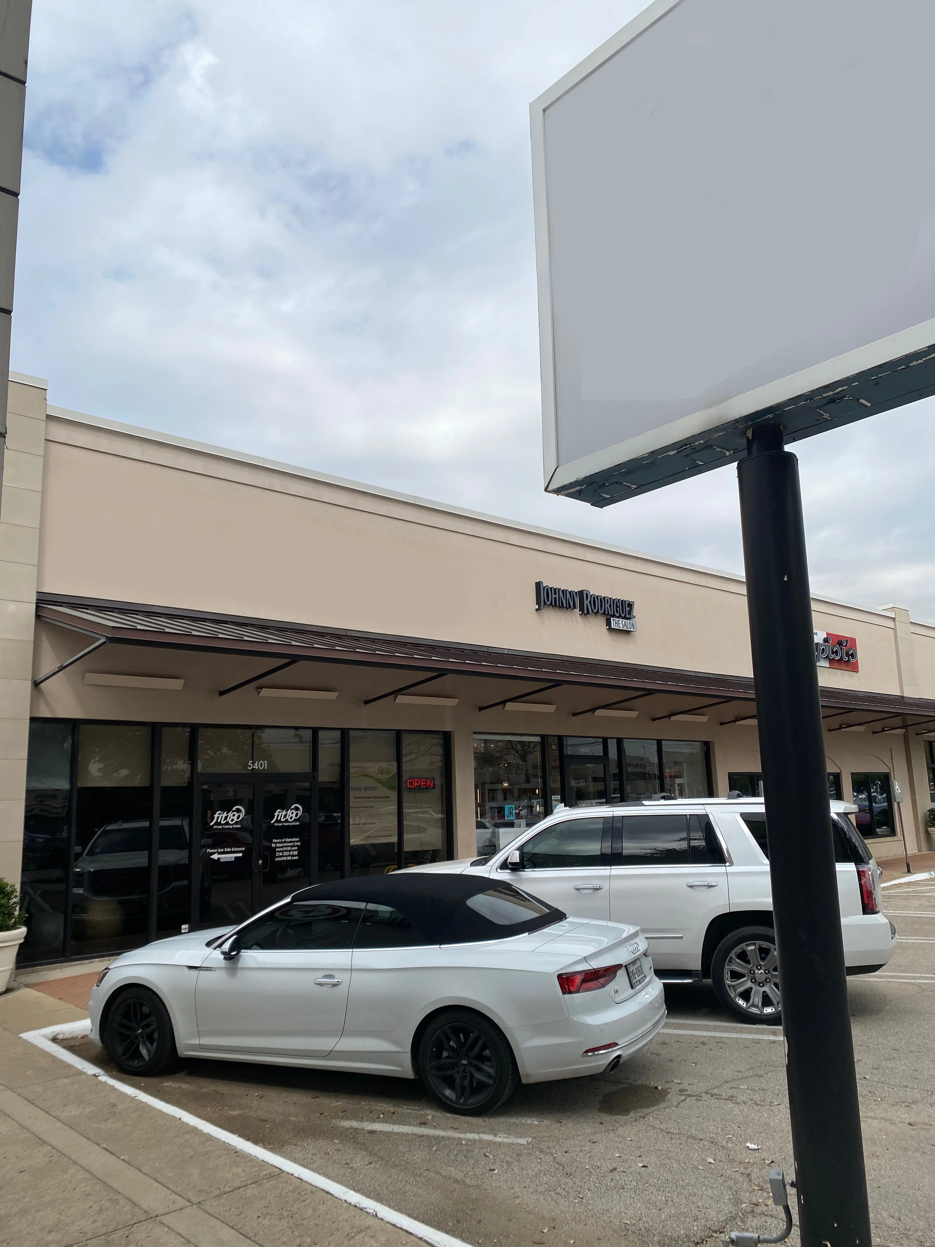 The Shoppes on Lovers Lane