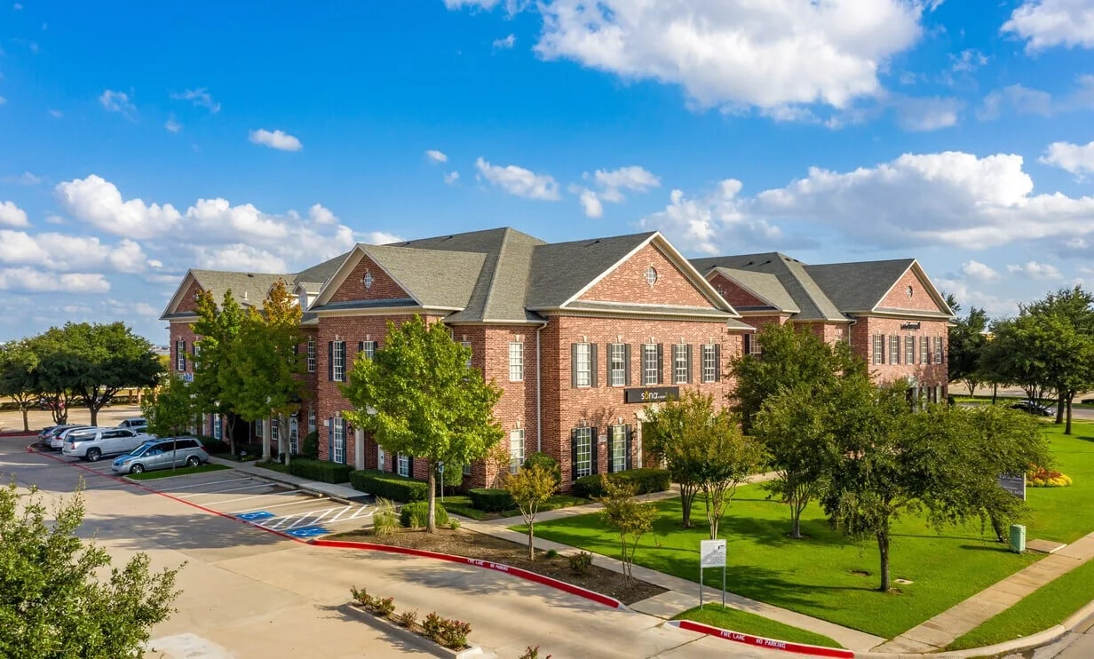 Capital Center II - photo 1 - Grapevine, TX
