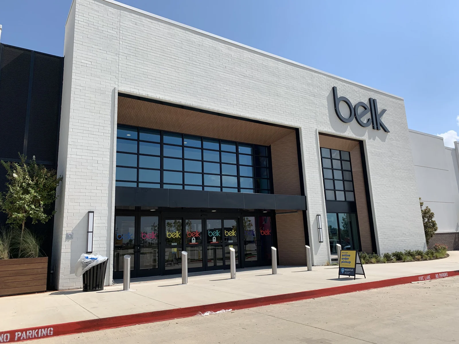 Shops at Broad