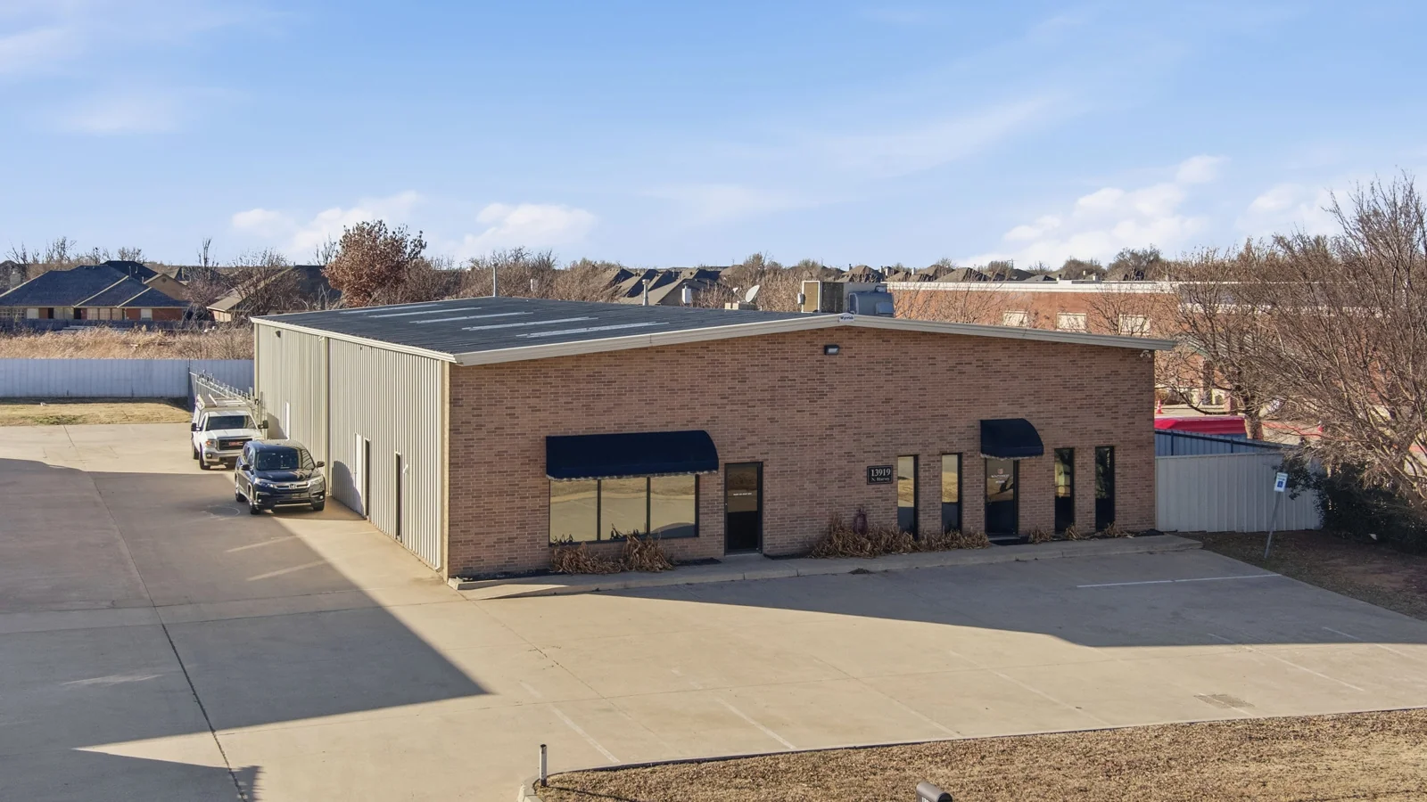 13919 N Harvey Ave — Sale in Edmond, OK, photo 1 of 8
