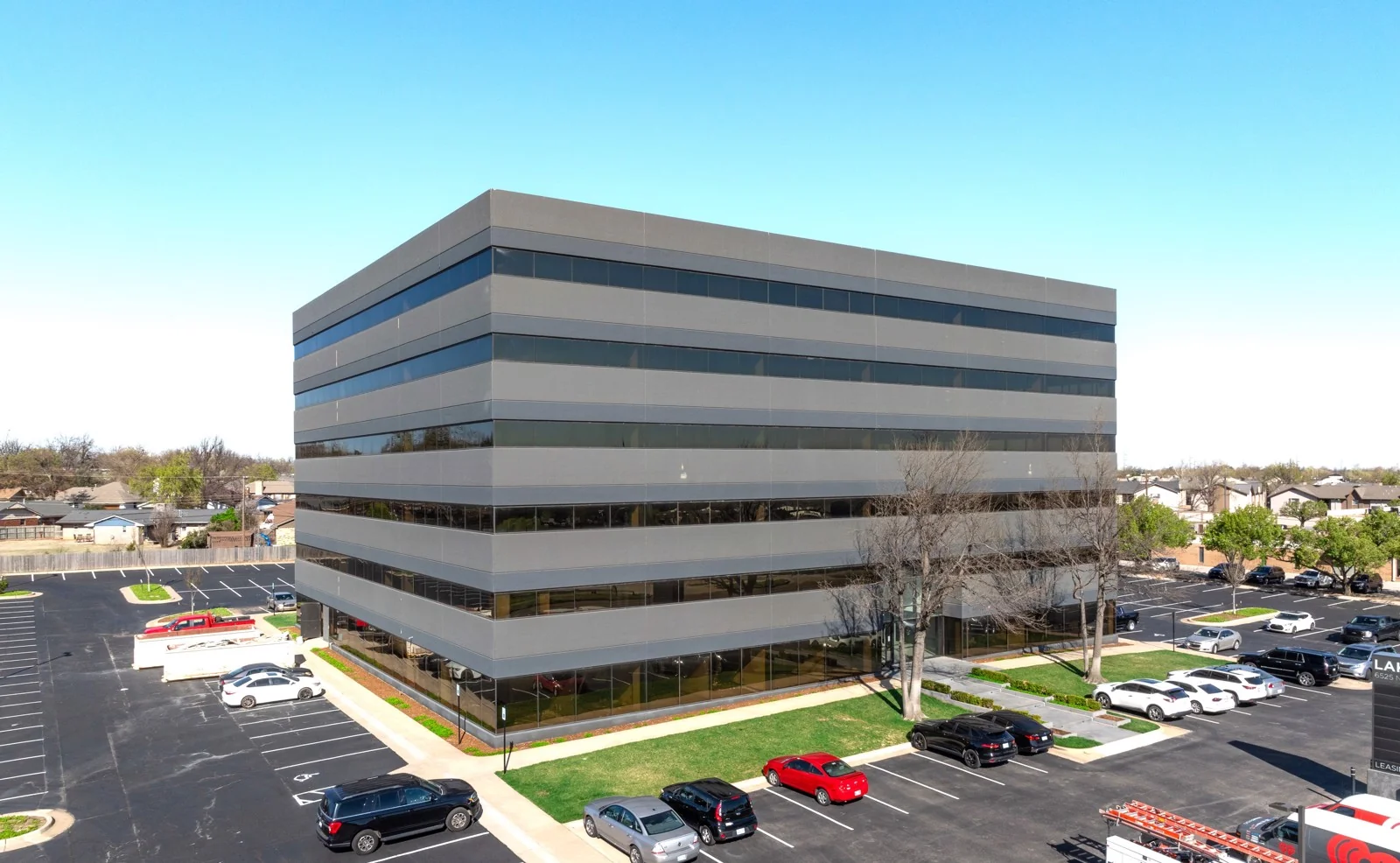 Lake Park Tower — Sale in Oklahoma City, OK, photo 1 of 7