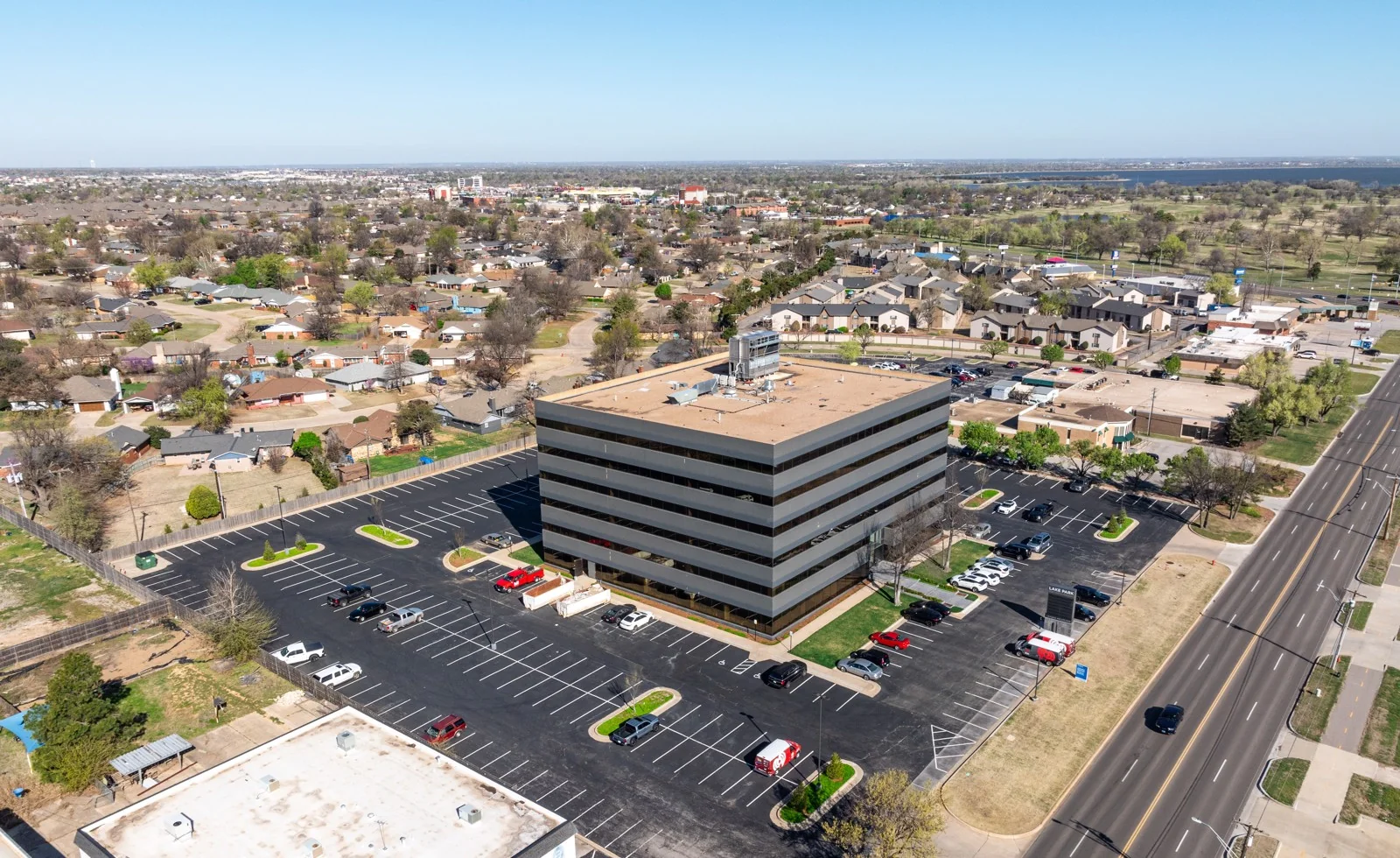 Lake Park Tower — Sale in Oklahoma City, OK, photo 2 of 7