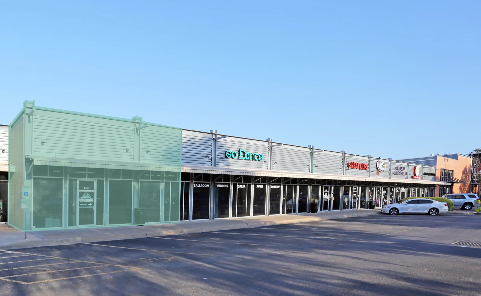 Westgate Shopping Center — Lease in Austin, TX, photo 4 of 4