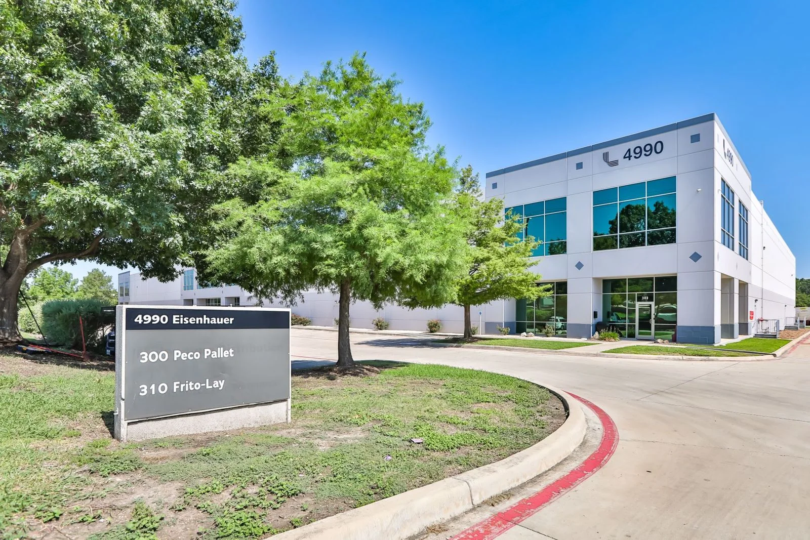 4990 Eisenhauer Rd - photo 6 - San Antonio, TX