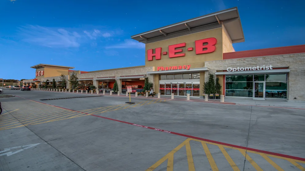 H-E-B Bulverde — Lease in Bulverde, TX, photo 1 of 2
