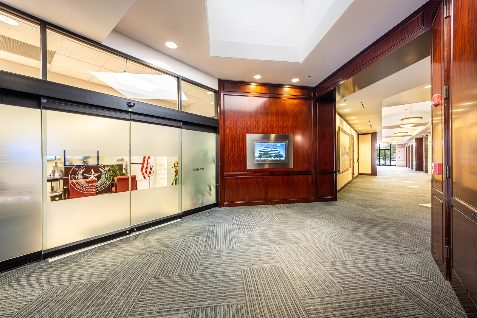 Office in San Antonio, TX - photo 2 - San Antonio, TX