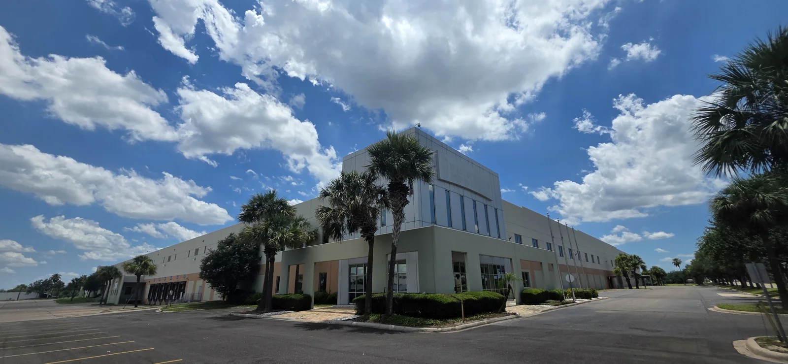 Available for Lease — Lease in Mcallen, TX, photo 1 of 8