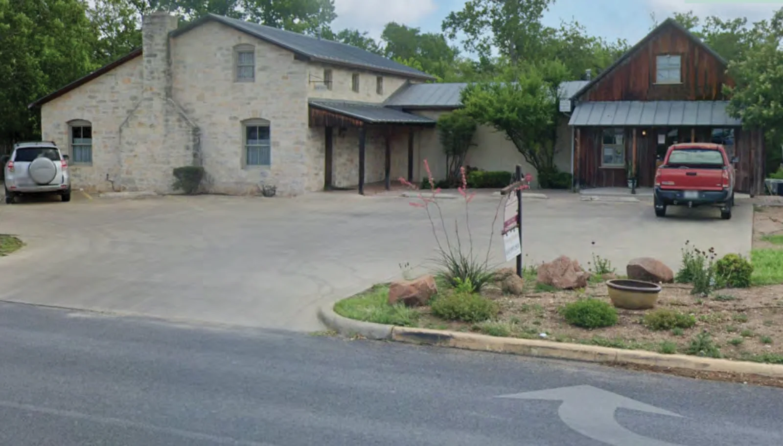 Retail in Fredericksburg, TX — Lease in Fredericksburg, TX, photo 1 of 3