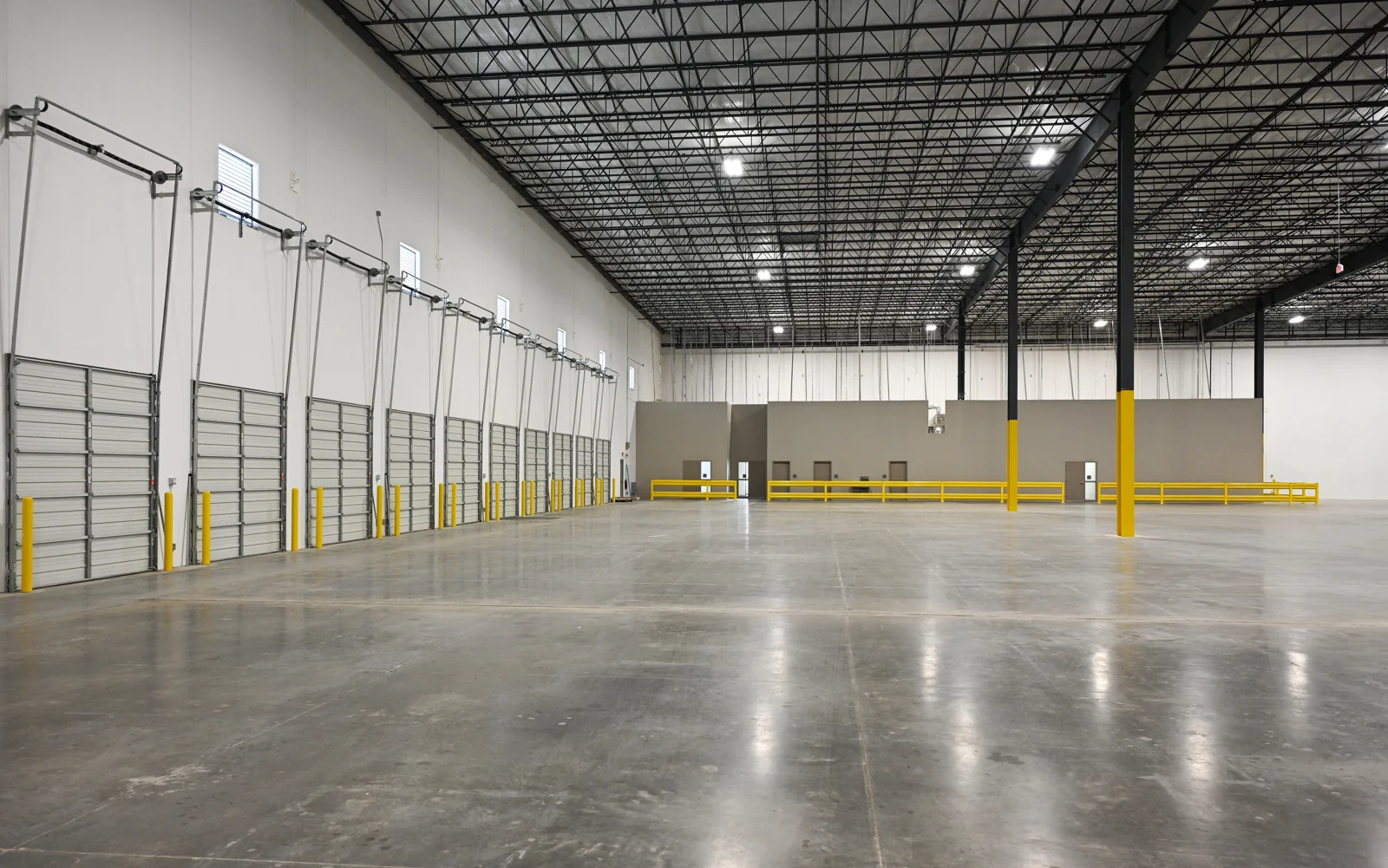 Mercury Logistics Center - photo 13 - Laredo, TX