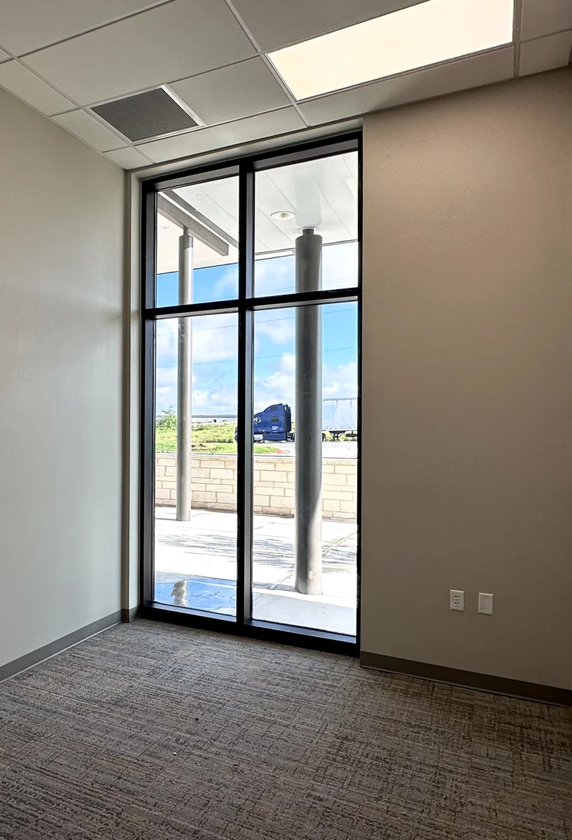 Mercury Logistics Center - photo 18 - Laredo, TX