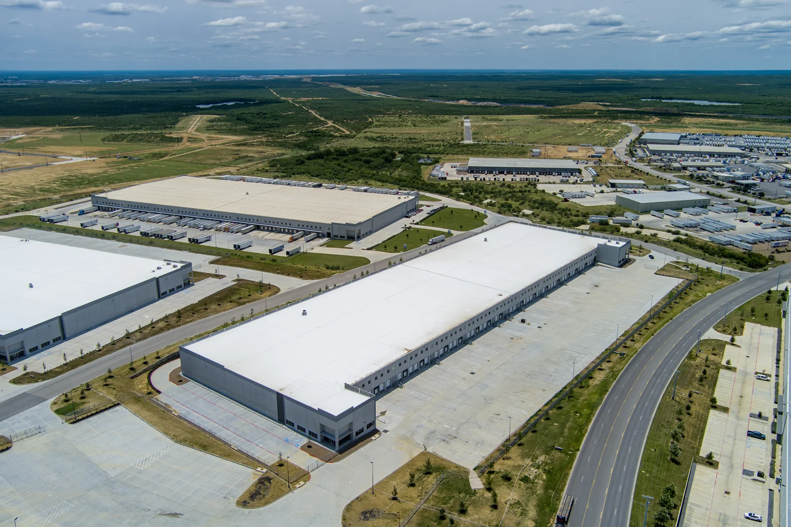 Laredo Logistics Center - Bldg. 1 — Lease in Laredo, TX, photo 3 of 3