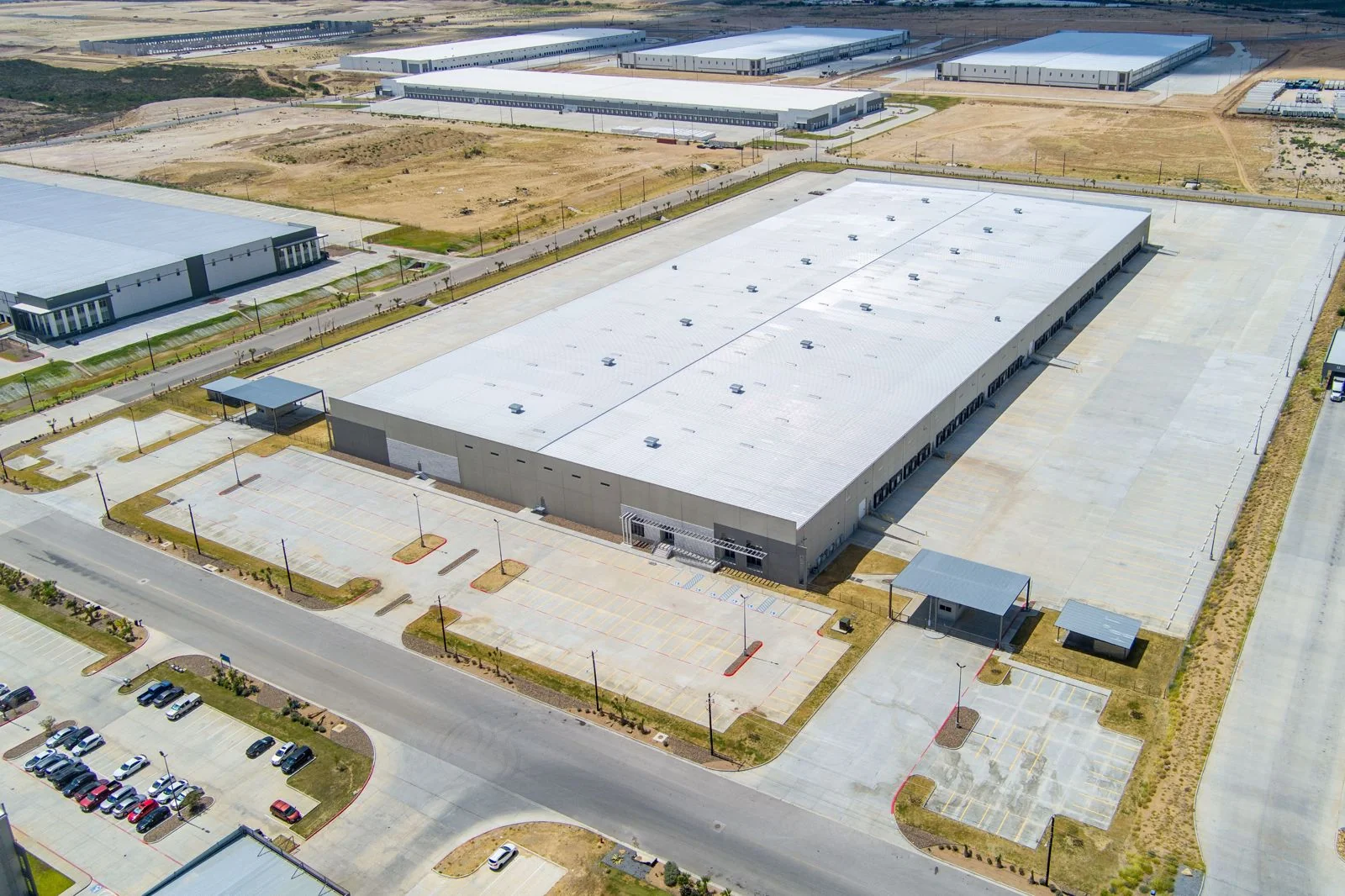 Tailwind IV Laredo at Pinnacle Industrial Park — Lease in Laredo, TX, photo 6 of 8