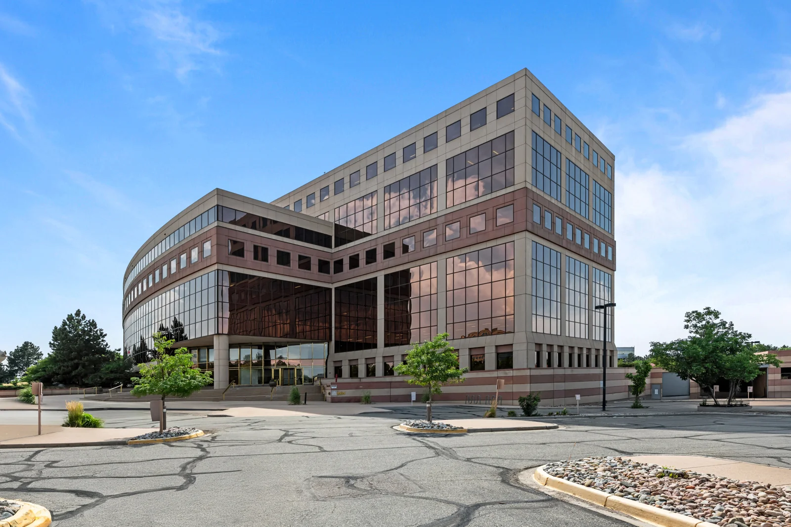 Office in Englewood, CO — Lease in Englewood, CO, photo 1 of 8