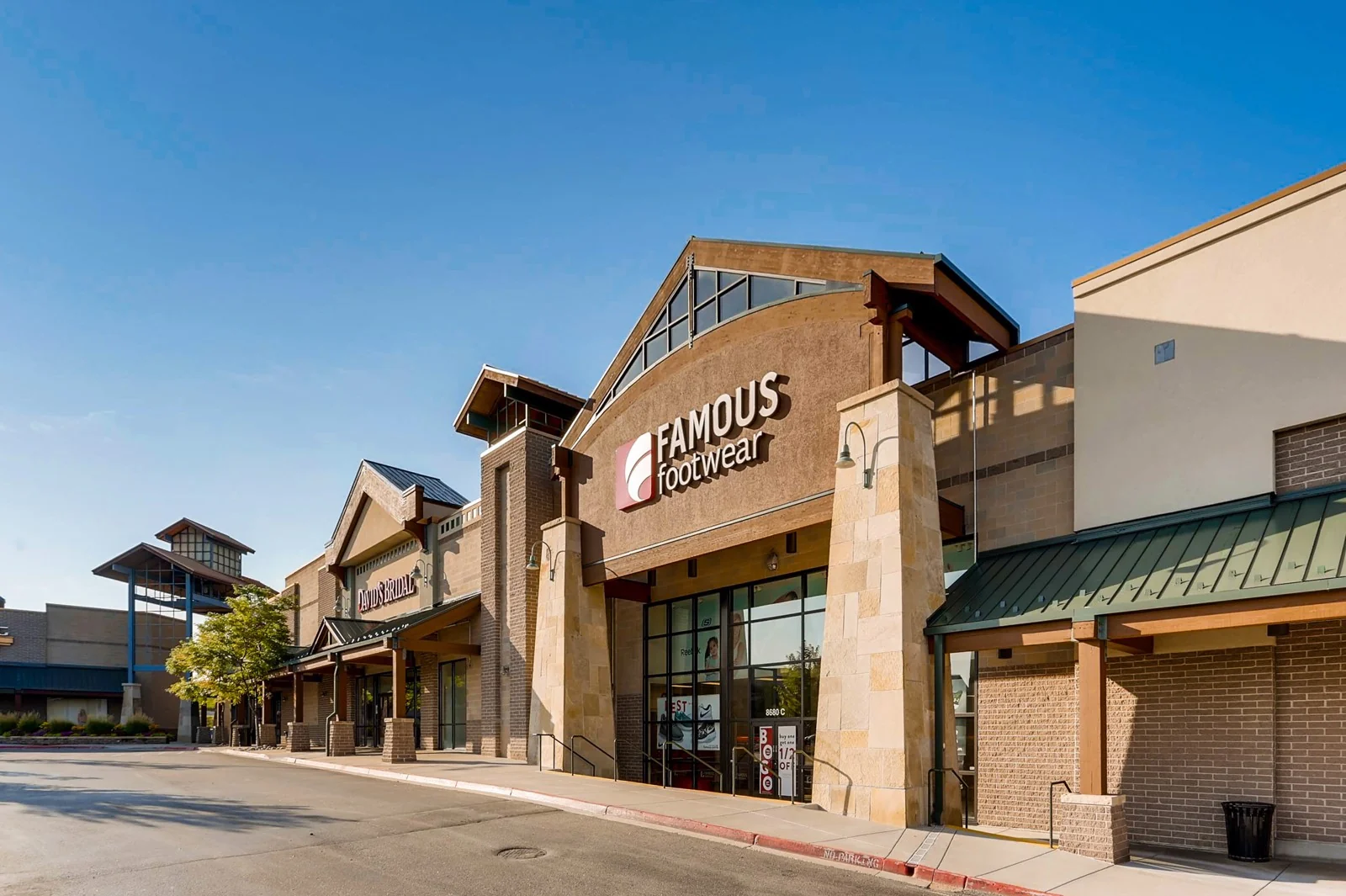 South Denver Marketplace — Lease in Lone Tree, CO, photo 3 of 8