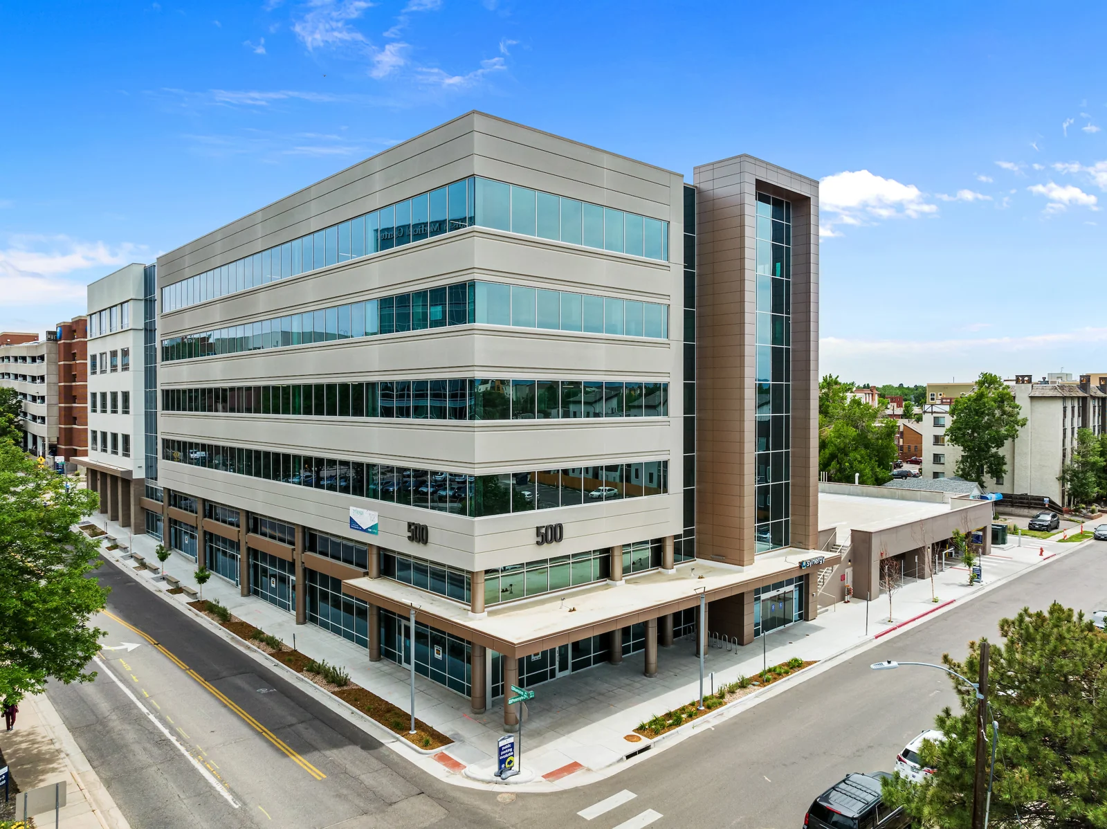 Synergy Medical Center — Lease in Englewood, CO, photo 1 of 8