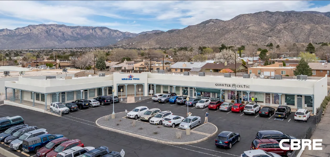 La Villa Center — Lease in Albuquerque, NM, photo 1 of 1