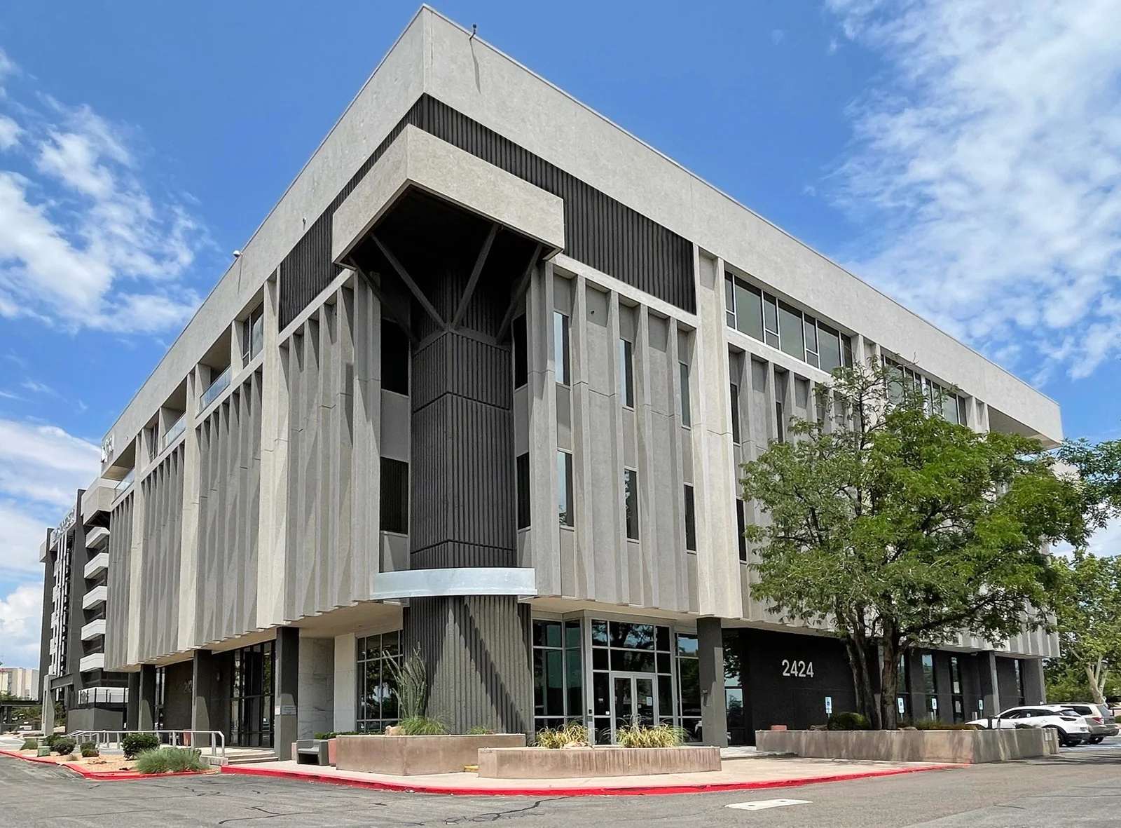 Office in Albuquerque, NM — Lease in Albuquerque, NM, photo 1 of 7