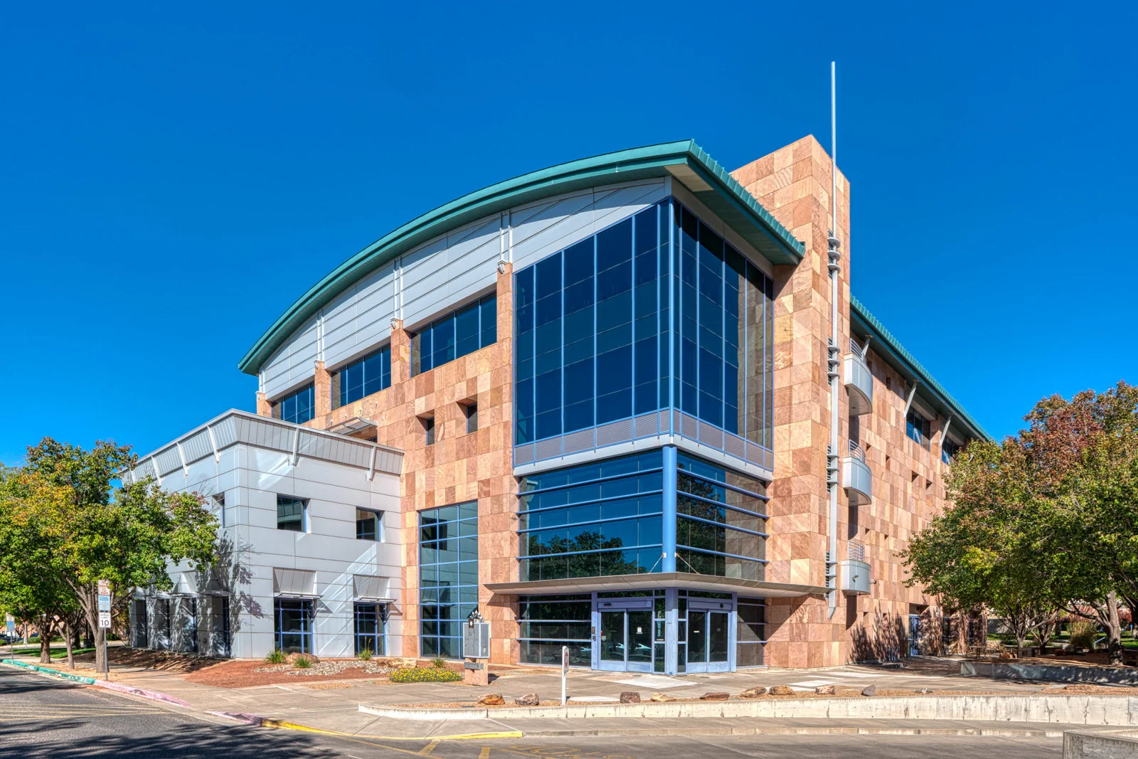 Office in Albuquerque, NM — Lease in Albuquerque, NM, photo 1 of 8