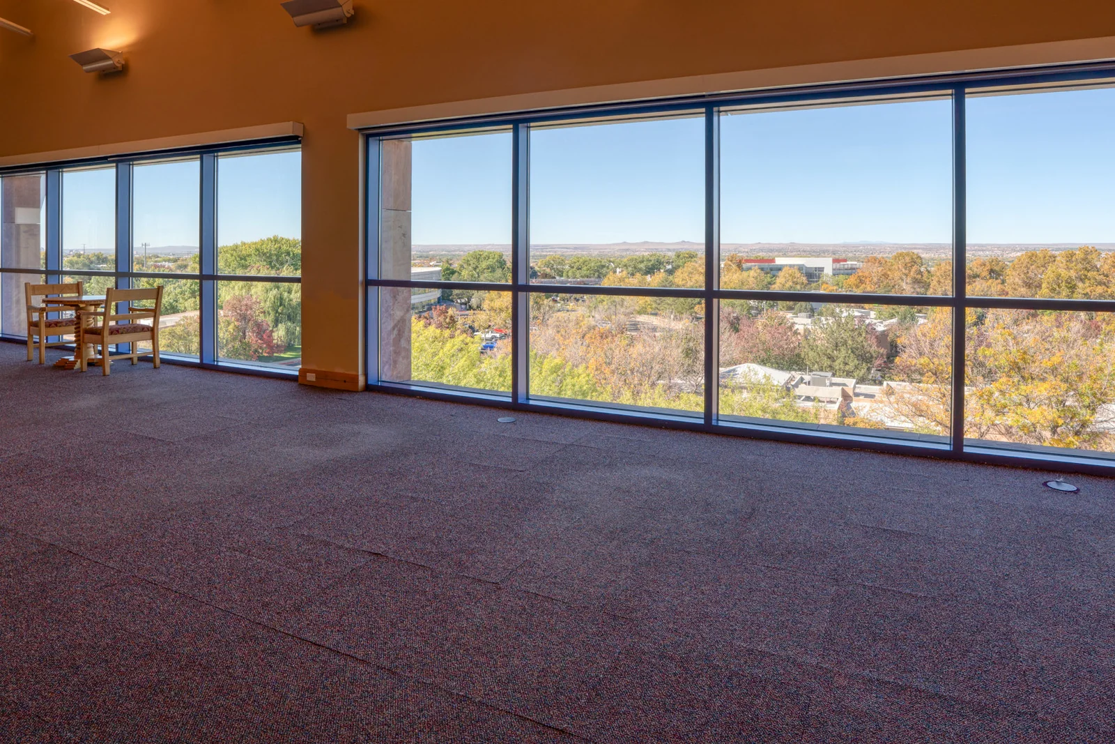 Office in Albuquerque, NM — Lease in Albuquerque, NM, photo 2 of 8
