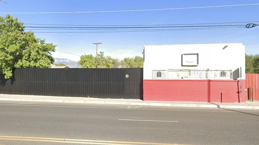 2620 4th St NW - photo 1 - Albuquerque, NM