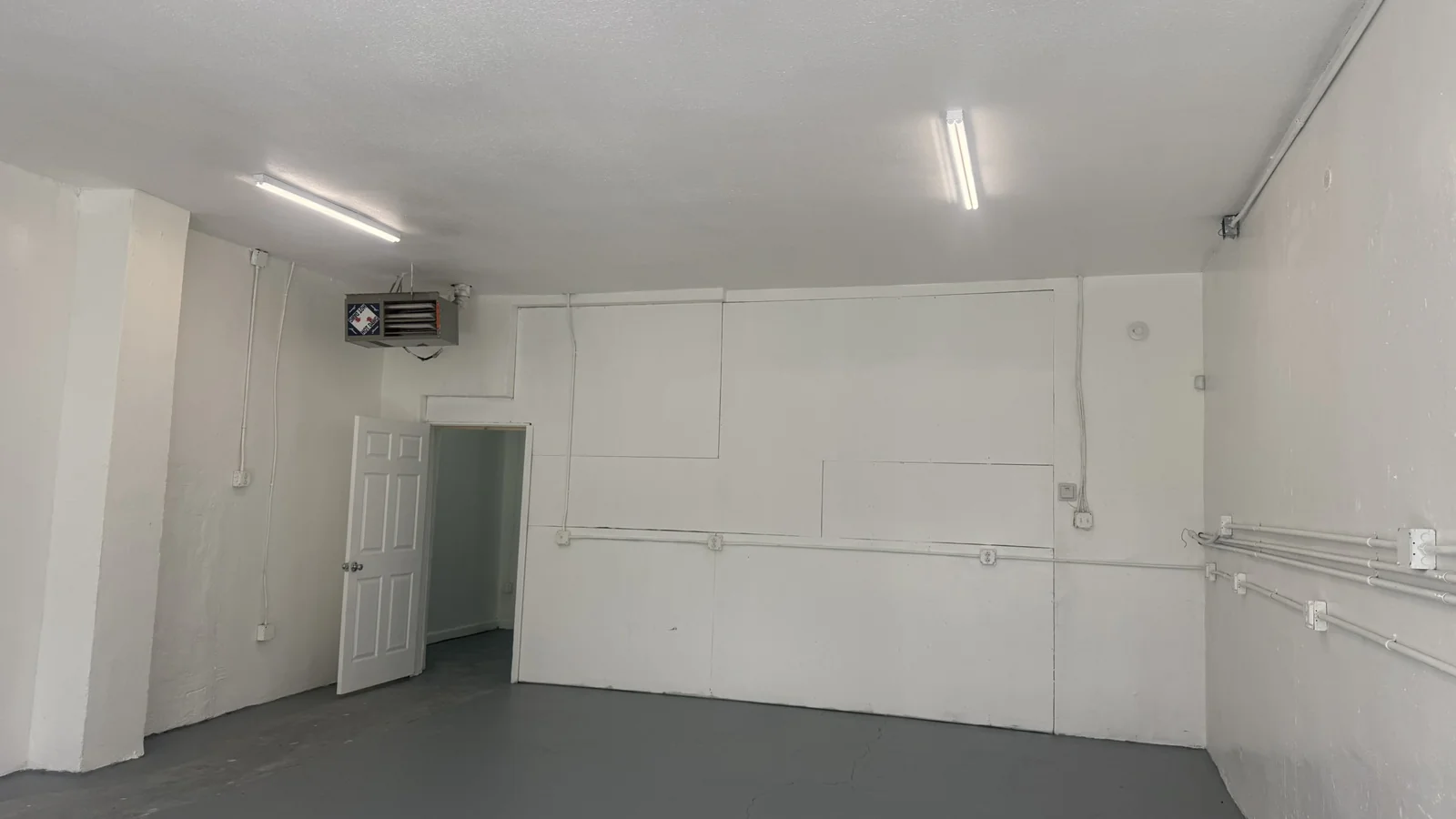 2620 4th St NW - photo 2 - Albuquerque, NM