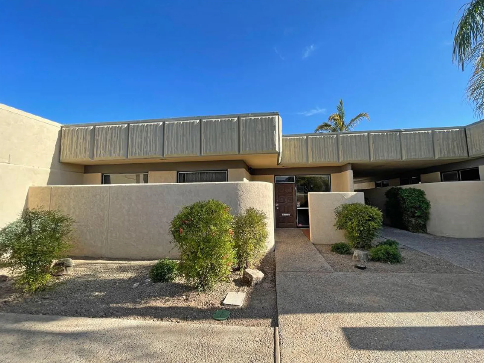 801 N Wilmot, Unit E-2