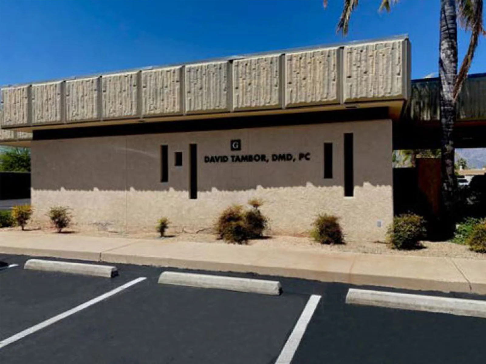 801 N Wilmot Rd, Bldg G